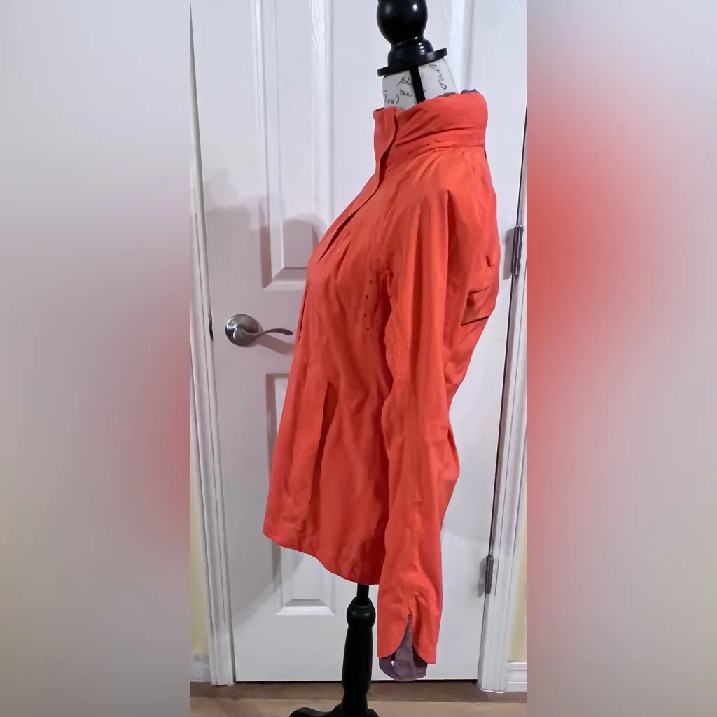 RARE Lululemon Run: In The Rain Jacket - Image 11