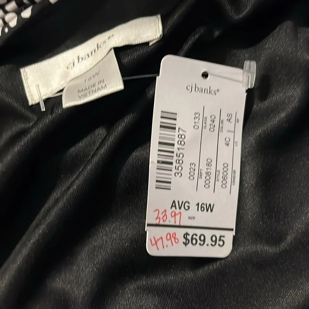 Black and white polka dot CJ Banks faux wrap dress, lined with front tie. NWT. Size 16W - Image 7