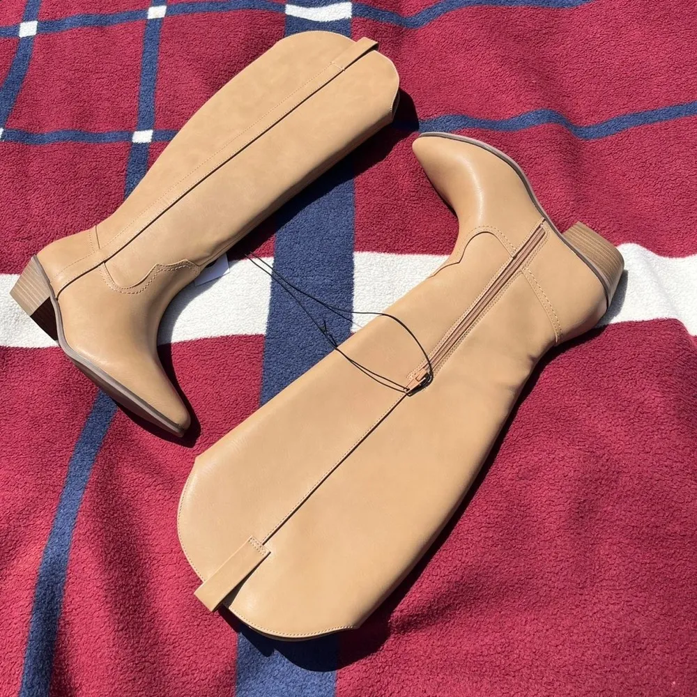 Universal Threads Universal Thread Sommer memory foam tan tall cowboy western heeled Boots NIB
9 - Image 2