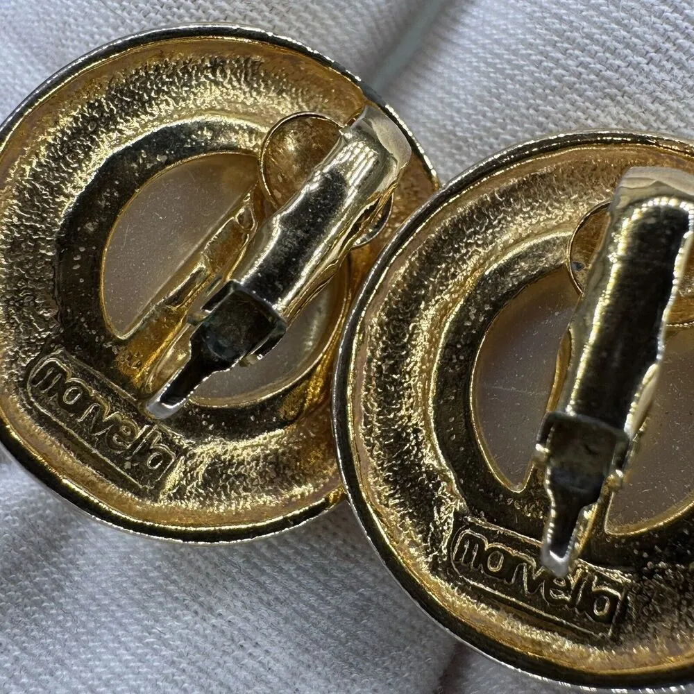 Lot of 2 Pairs of Gold Tone Vintage 80's Clip On Earrings - Image 13