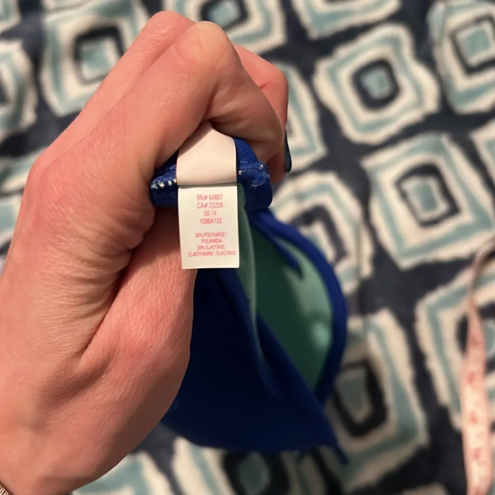 Victoria’s Secret Bright Royal Blue Bikini Top with Criss Cross Back 34C Size undefined - Image 6