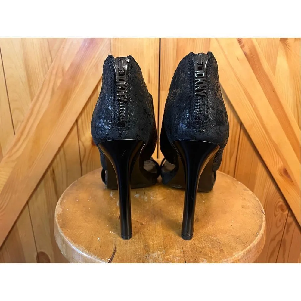 DKNY Women's Dava Ankle Strap Cuff Dress Sandals size 11 - Image 4