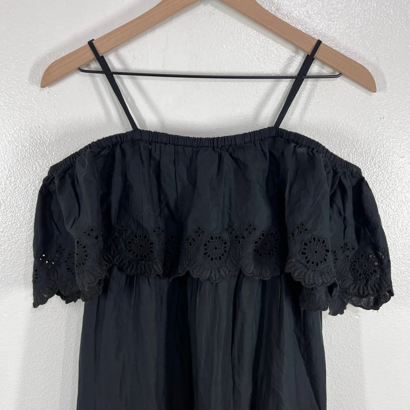 Old Navy Black Eyelet Maxi Dress Women's M Off Shoulder Tiered‎ Witch Halloween - Image 8