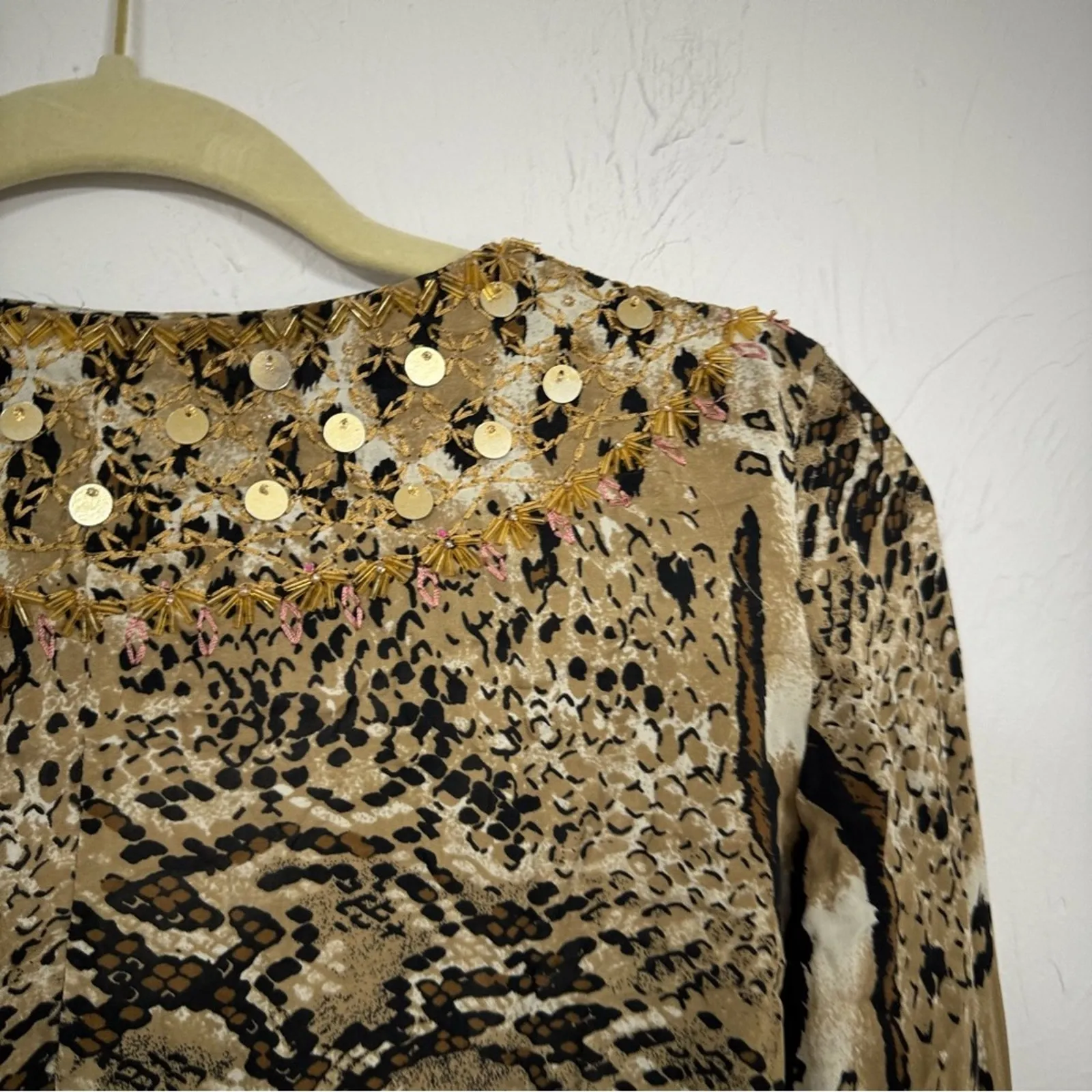 Victor Costa Silk Animal Print Silk Beaded Blouse Womens XS Tunic Vintage Brown - Image 13