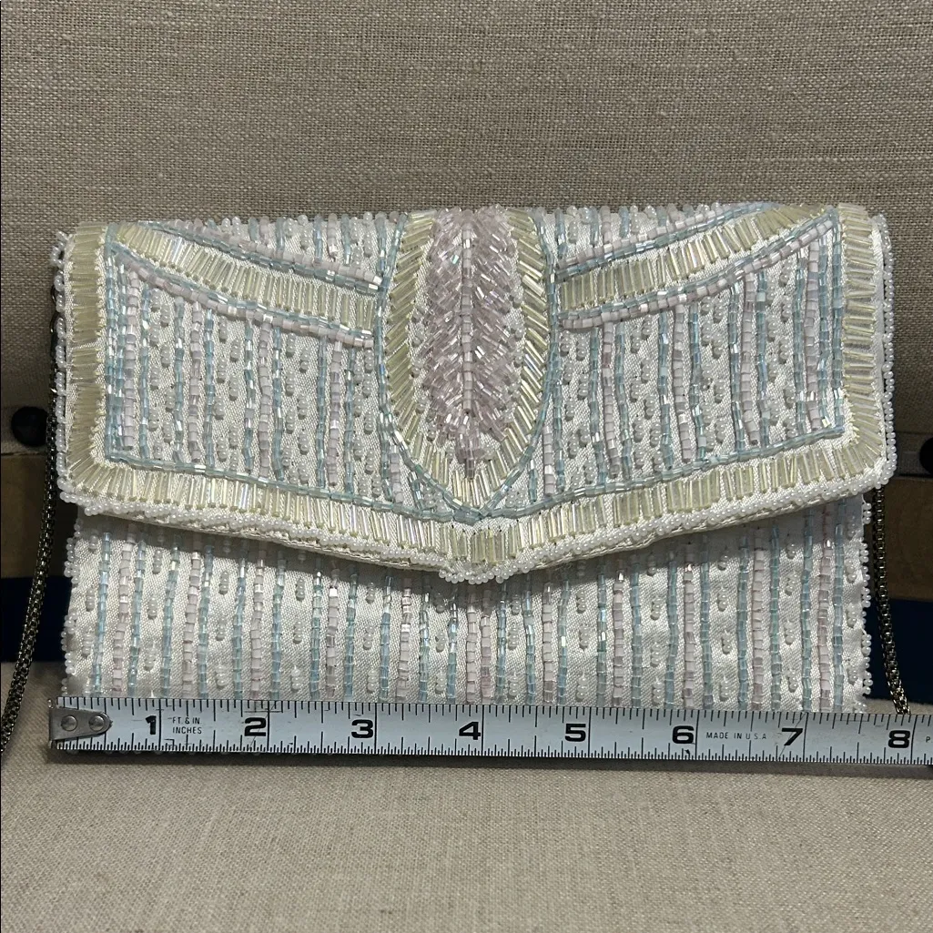 Vintage La Regale Women’s Beaded Evening Bag - Image 9