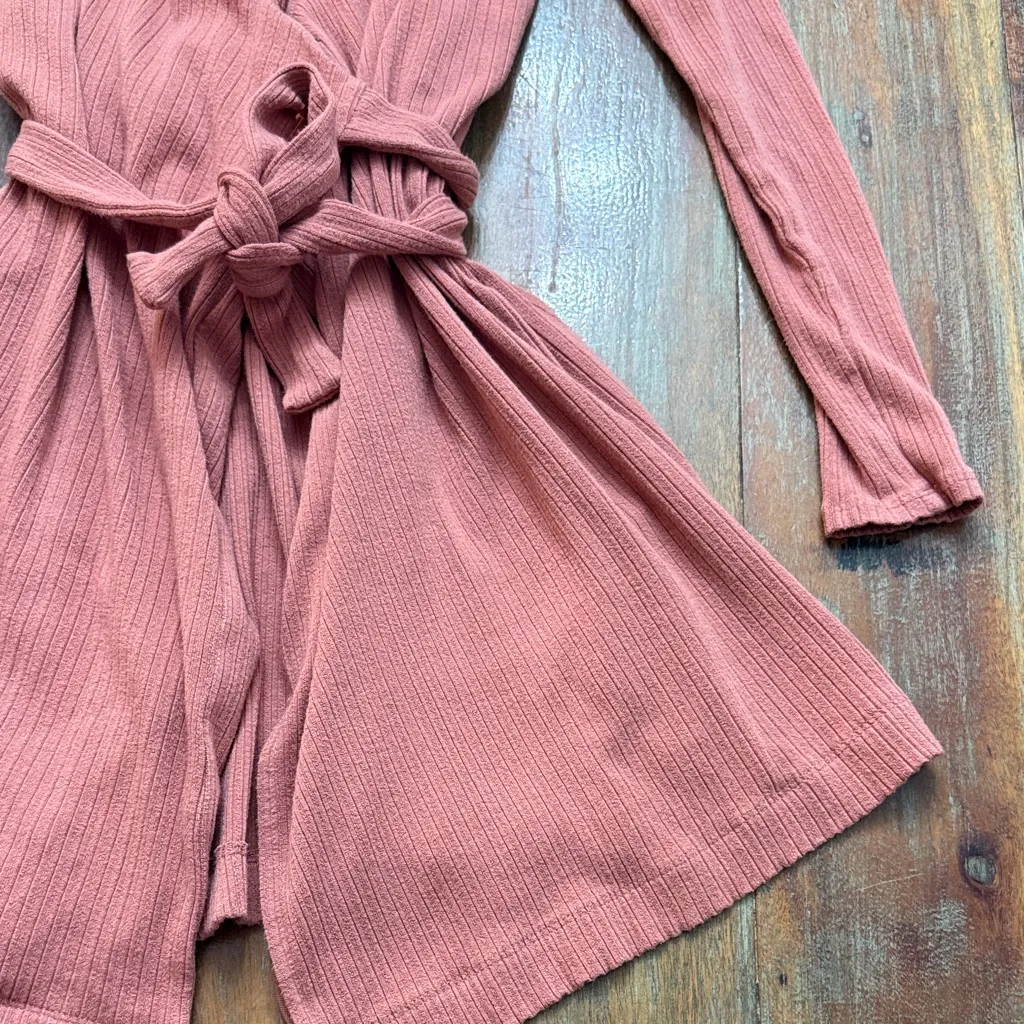 Urban Outfitters Ballet Pink Ribbed Sweater Wrap/Cardigan size Small - Image 4