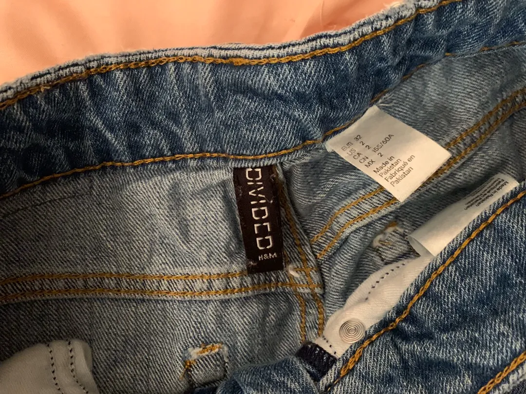 H&M Divided Shorts - Image 3