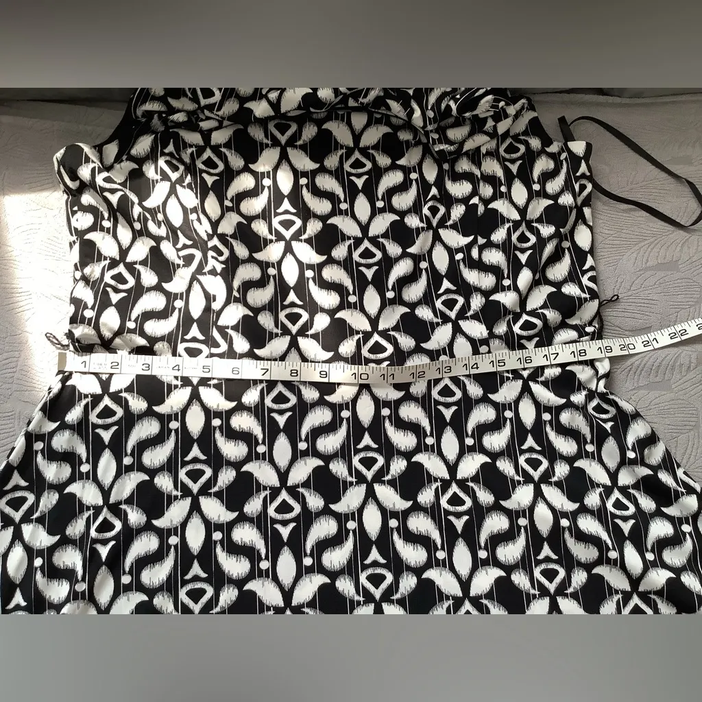 Nice A line MIDI dress 🖤🤍🖤🤍🖤 - Image 5