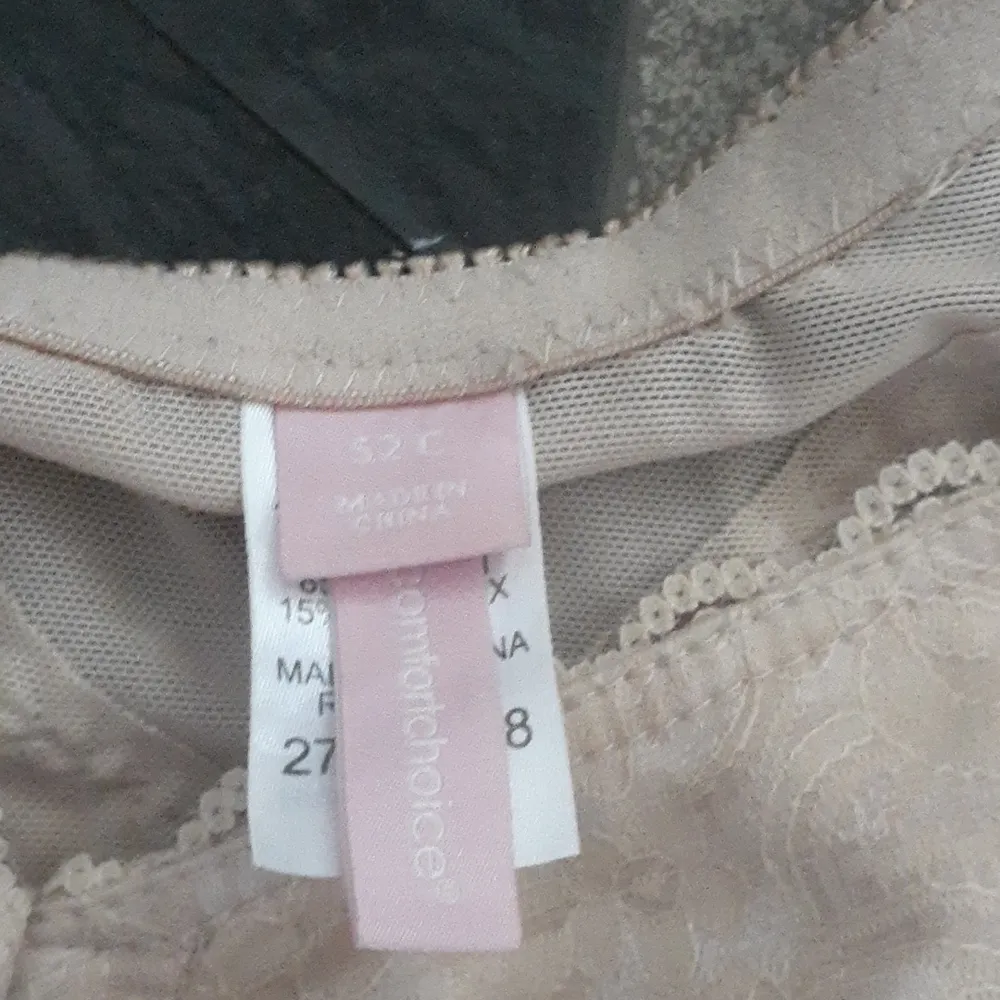 Comfort Choice Beige Wireless Bra Front Close SIZE 52C Tan - Image 2