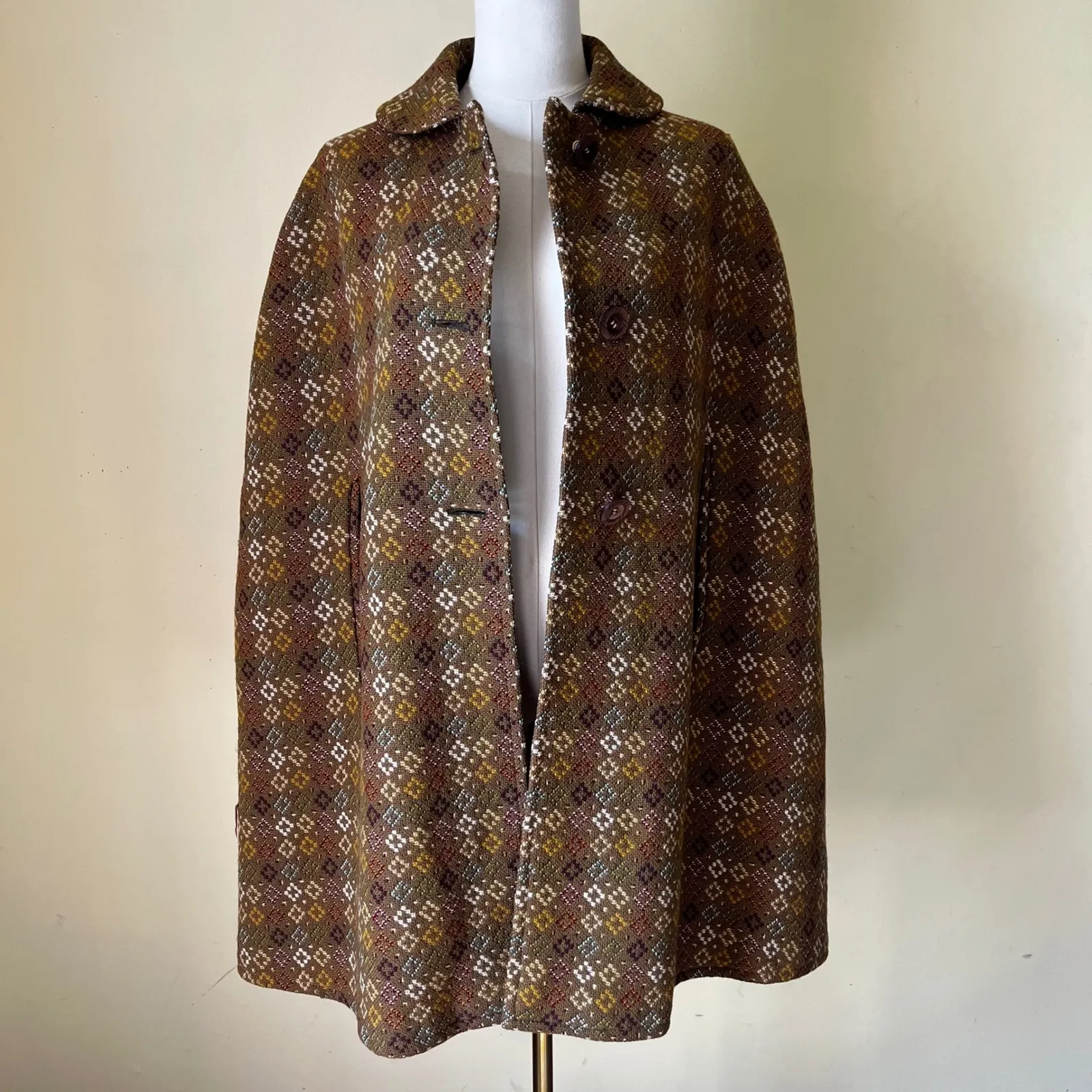 Vintage Welsh Wool Tapestry Cape Coat Eclipse Tailored‎ Brown Plaid 1960s Size undefined - Image 8