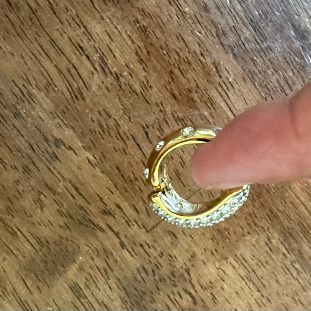 Glamours 2 Sided Clip On Gold Tone Hug Earrings - Image 3