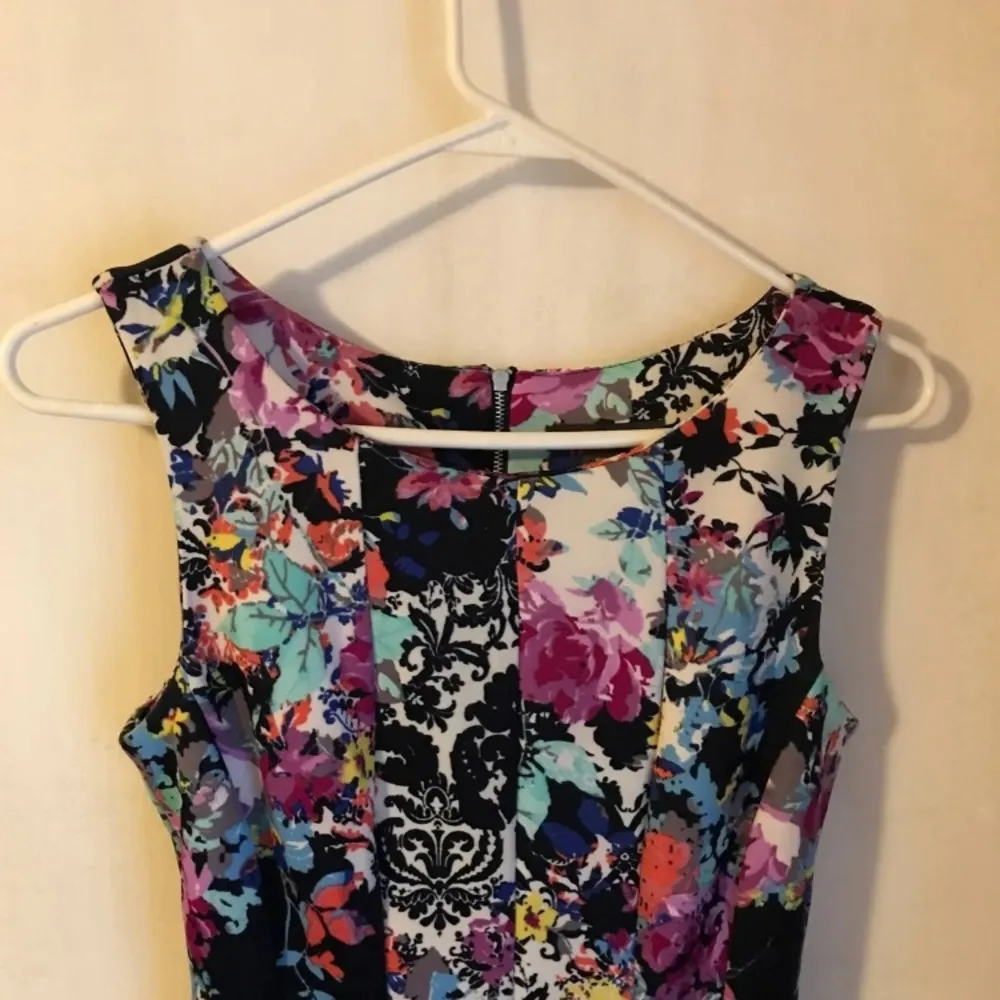 Covington floral dress - Image 2