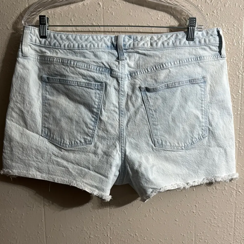 Universal Thread Light Blue Jean Shorts with Frayed Hems - Image 6