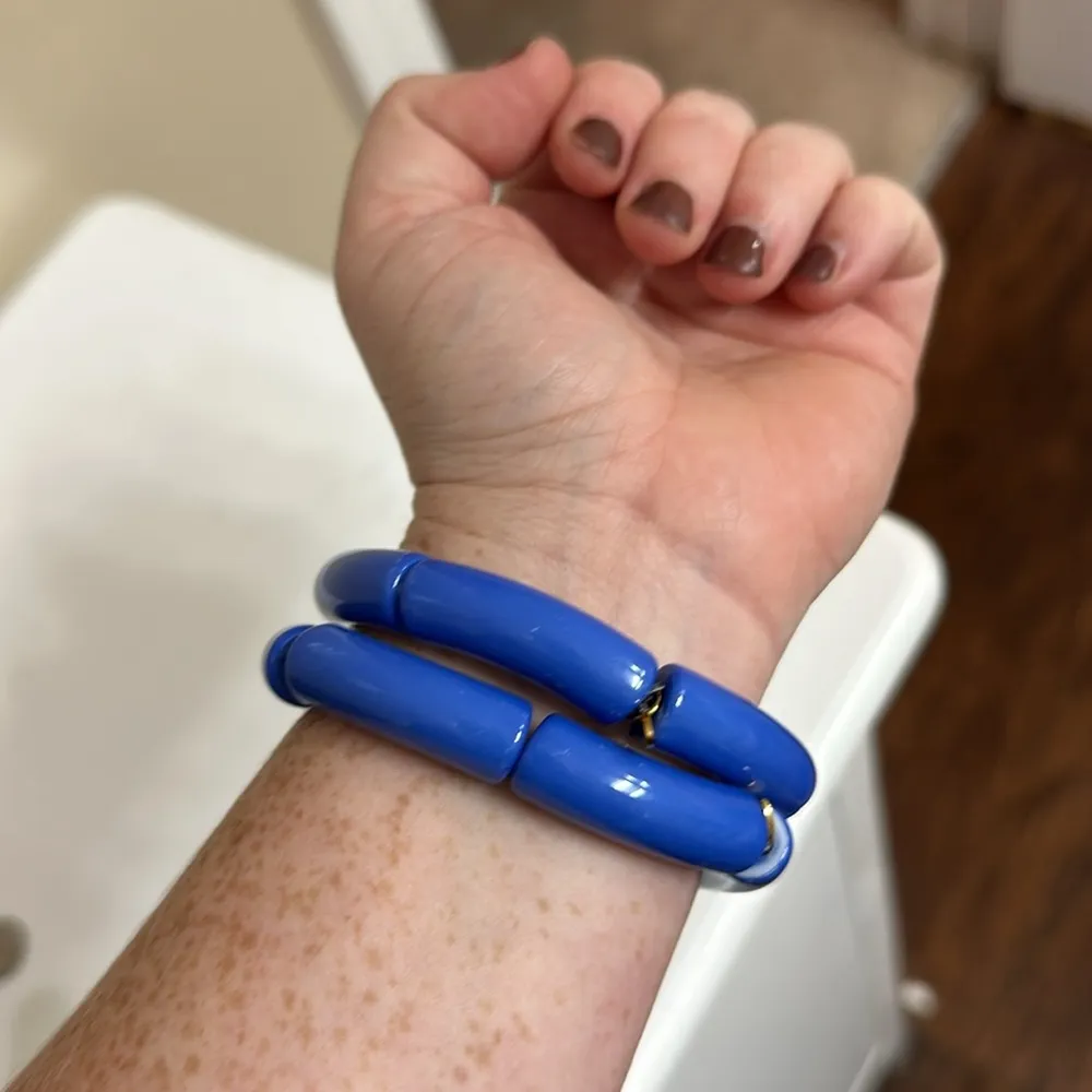 Betsy Pittard Designs The Cullen Stretch Blue Bead Bracelets - Image 5