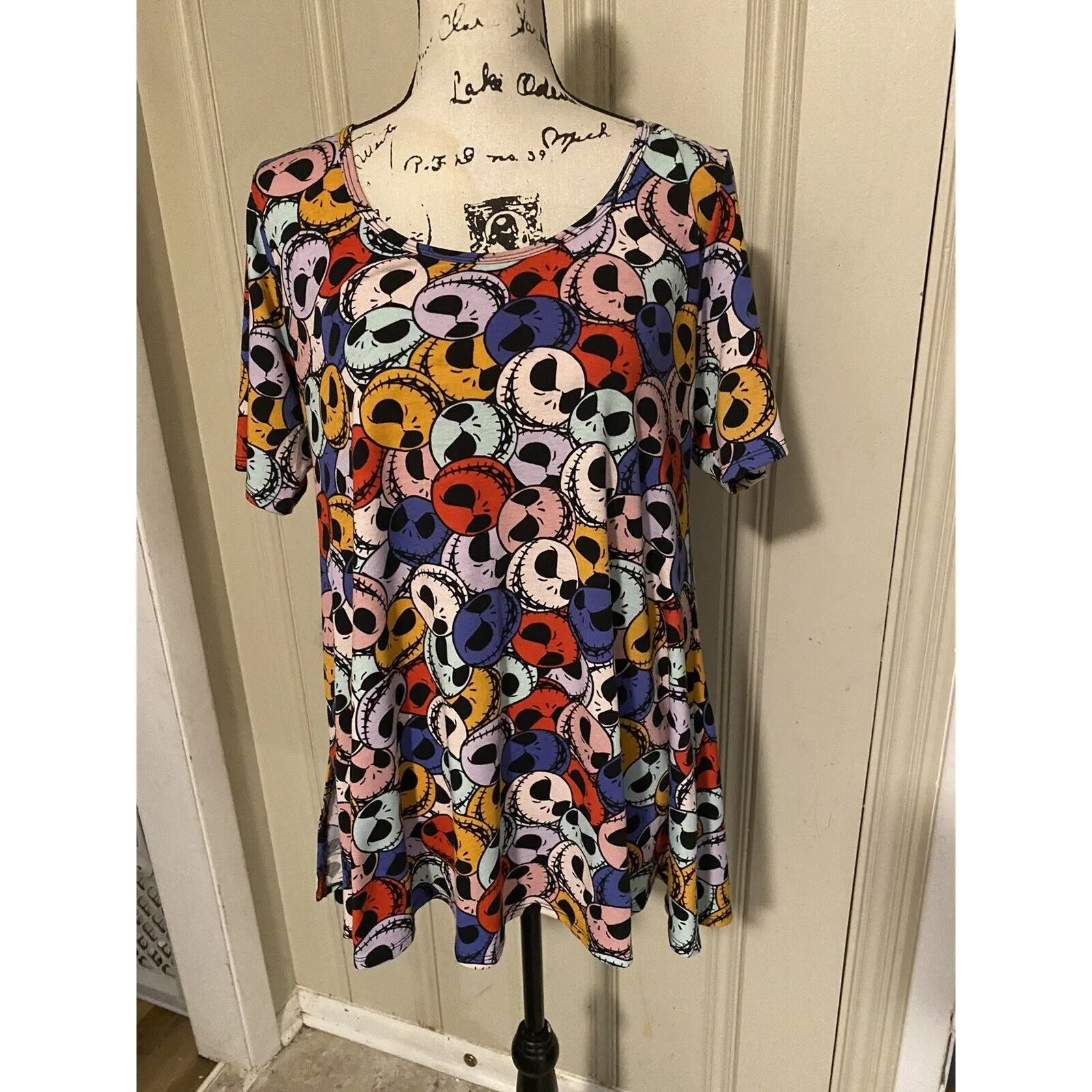 LuLaRoe Sm Perfect Tee Jack Skellington Skulls Disney Multicolor Swing Dress NEW - Image 3