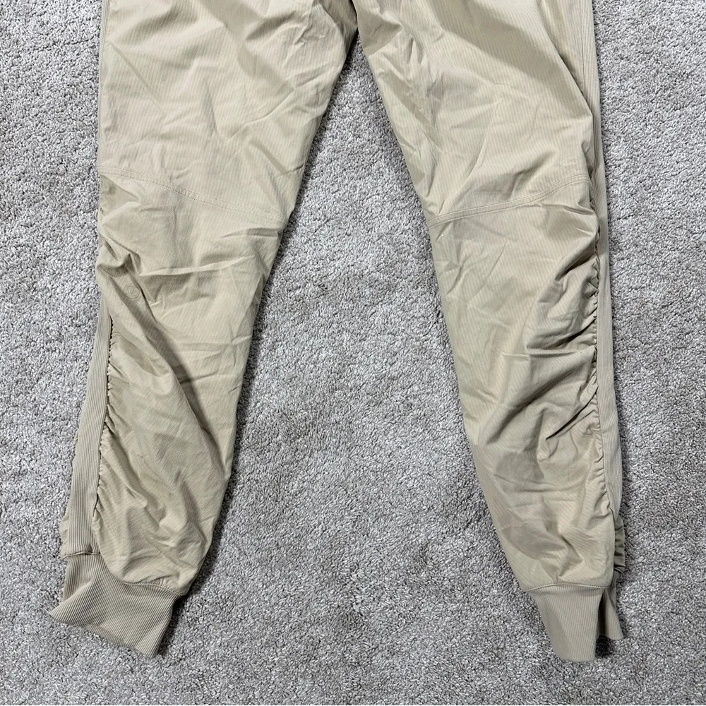 Lululemon Women’s Beyond the Studio 7/8 Jogger Pants Pull On in Trench Size 6 - Image 10