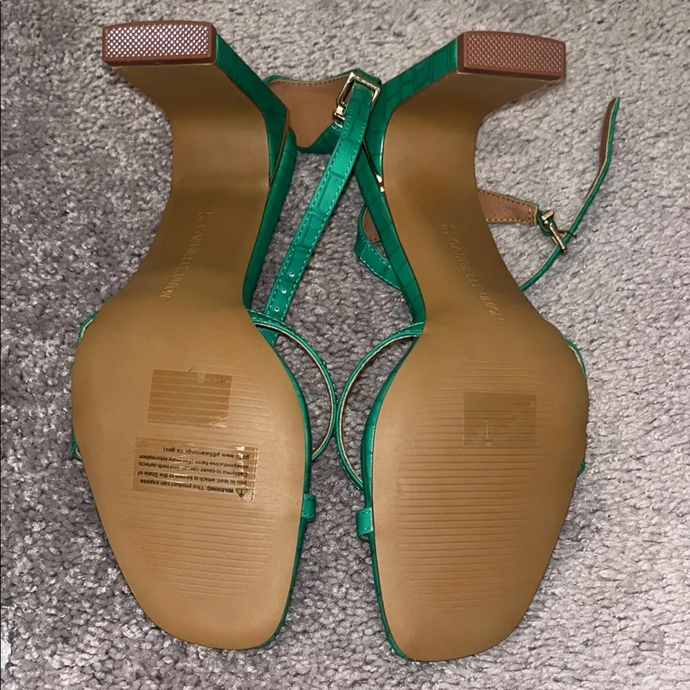 Emerald Green Suede High Heel Sandals with Straps Size 8.5 - Image 4