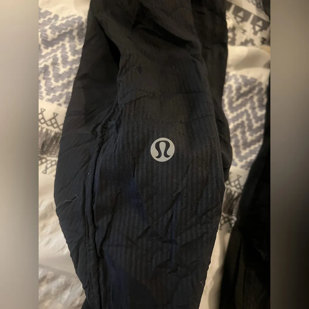Lululemon mid rise studio jogger *full length*, black - Image 5