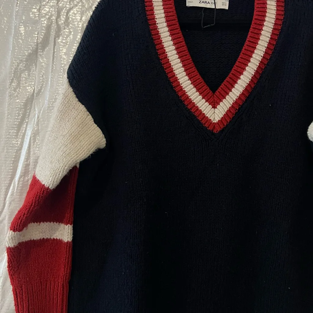 ZARA Navy Blue Knit Oversized V-Neck Sweater Size Small - Image 3