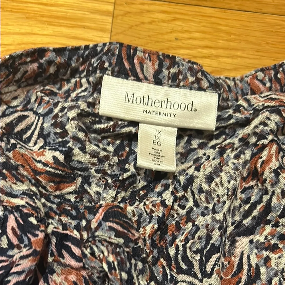 Motherhood Black Blouse with V-neck 3/4 Sleeve Ruffled Style - Image 2