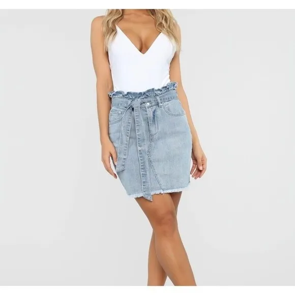 Almost Famous Paperbag Medium Wash Denim Skirt - Image 19