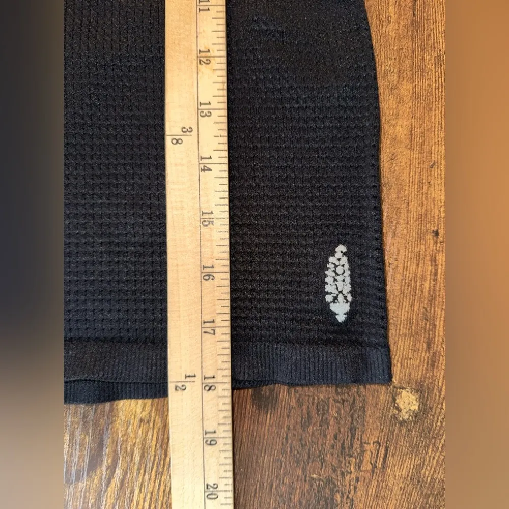 FP Movement by Free People Top Womens Black Bail Out Medium Large Layer Henley - Image 13