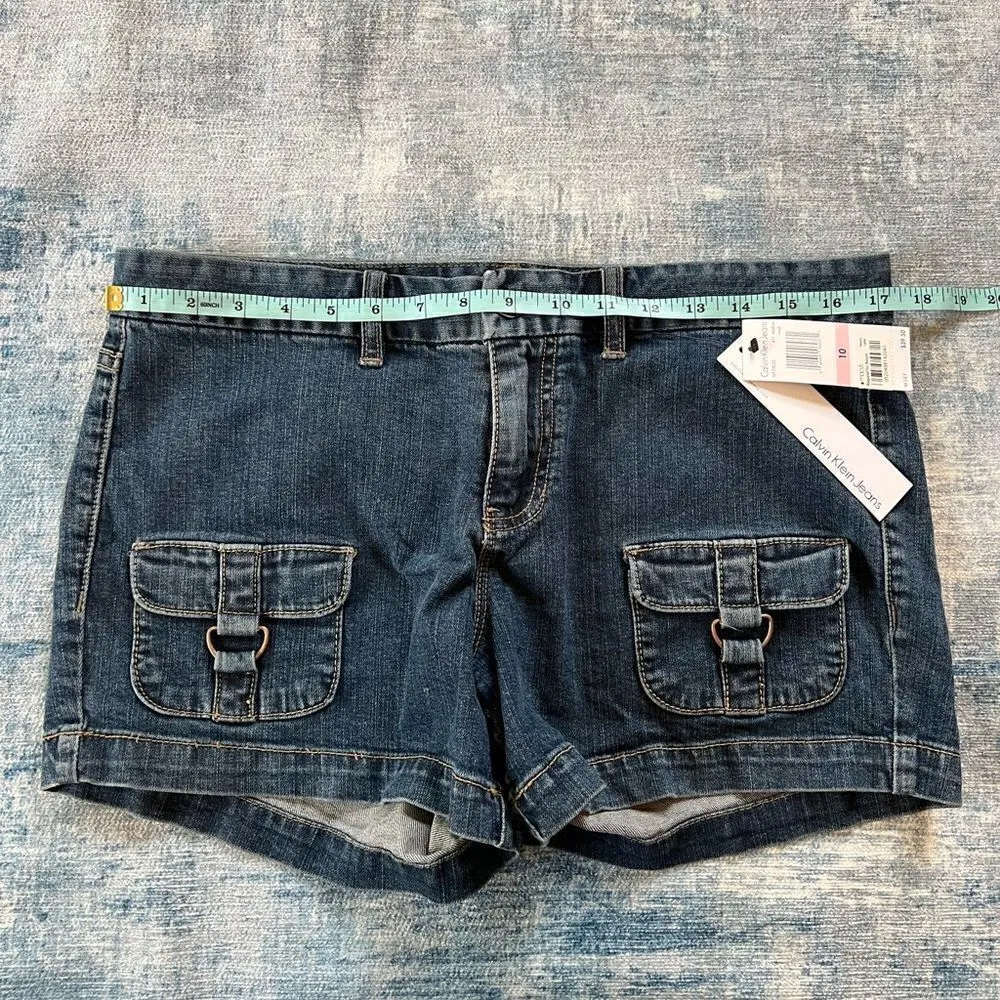 NWT! Calvin Klein Jeans Medium Wash Denim Shorts Size 10 / 30 - Image 7