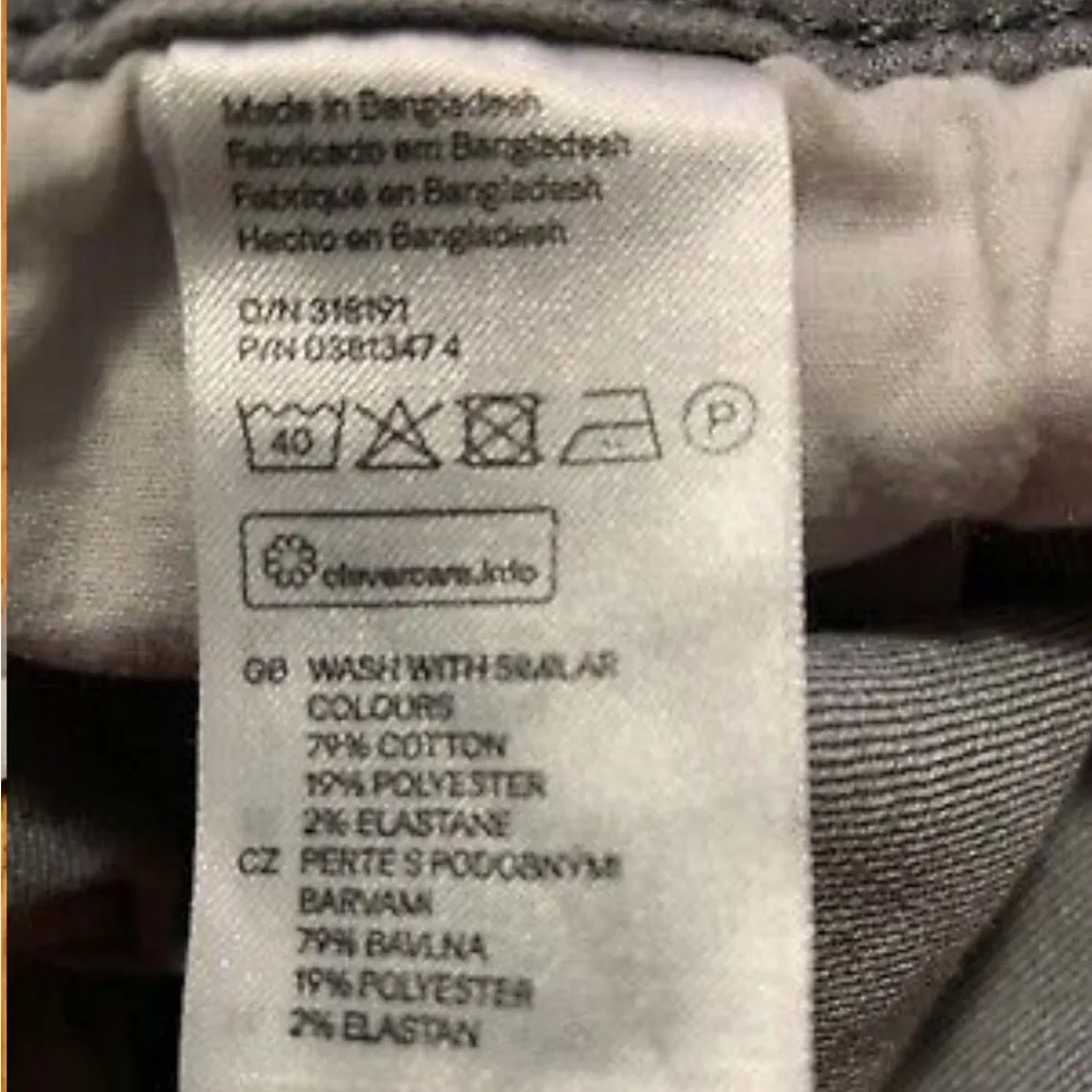 H&M Cuffed Denim Jean Shorts Gray Womens/Juniors Size 2 - Image 6