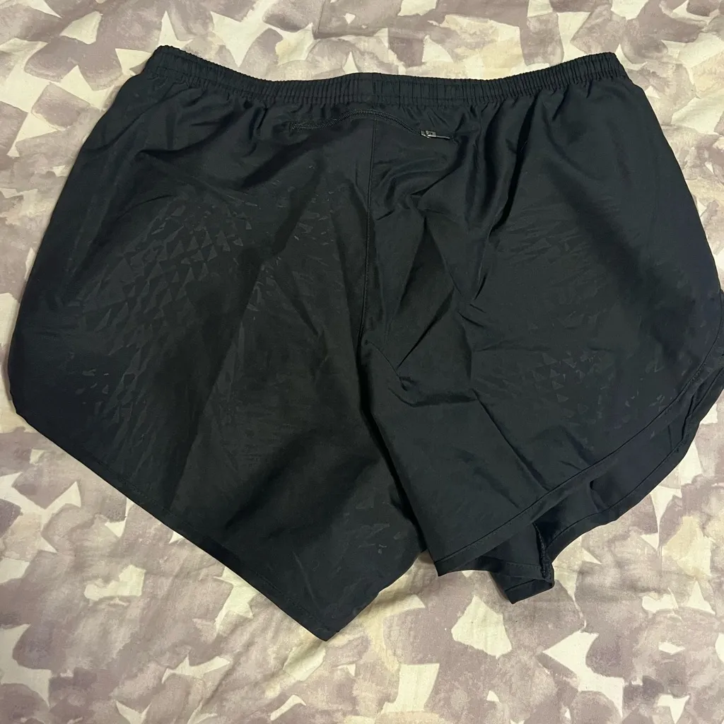 Nike Women's Black Athletic Shorts - Image 12