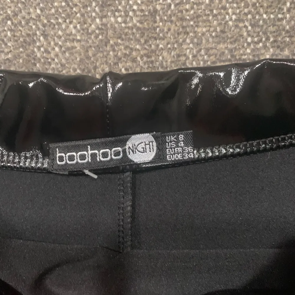 ⭐️Shiny Black Vinyl Skirt from Boohoo 4 NWOT - Image 3