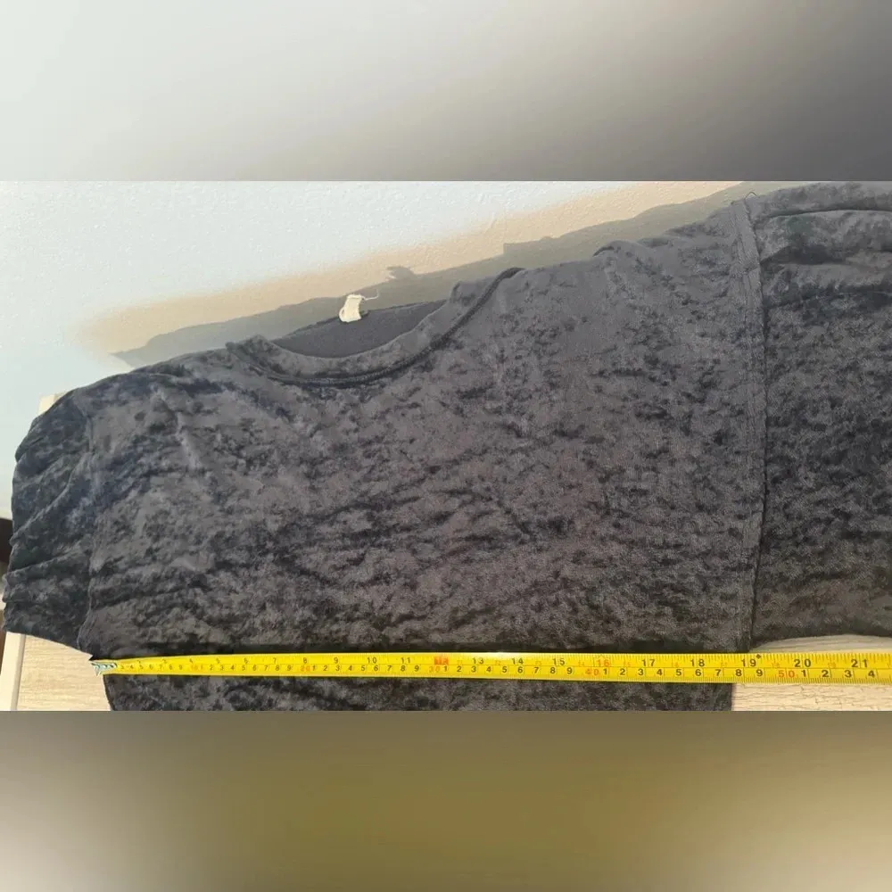 We The Free People Gray Crushed Velvet Top Boho Fairy Whimsy Cottage Festive XS - Image 9