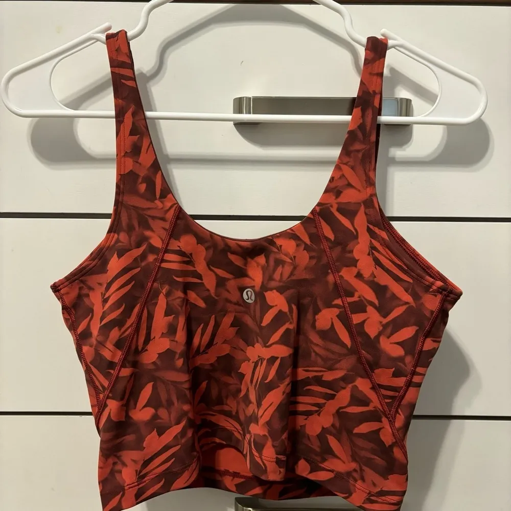 Lululemon Align Cropped Tank
Spray Leaf Fireside Red Multi - Image 3