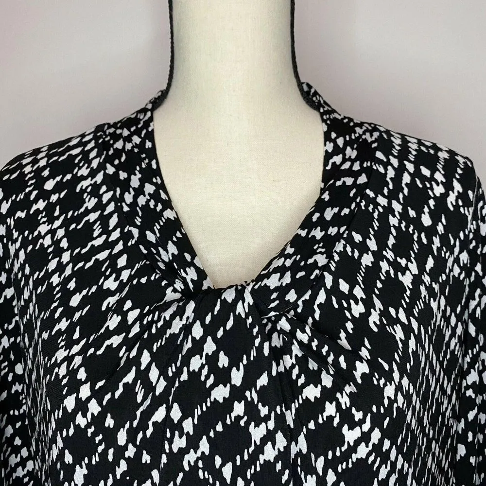Jones New York Sz XL Geometric Print Long Sleeve Knot Neck Blouse Black White - Image 2