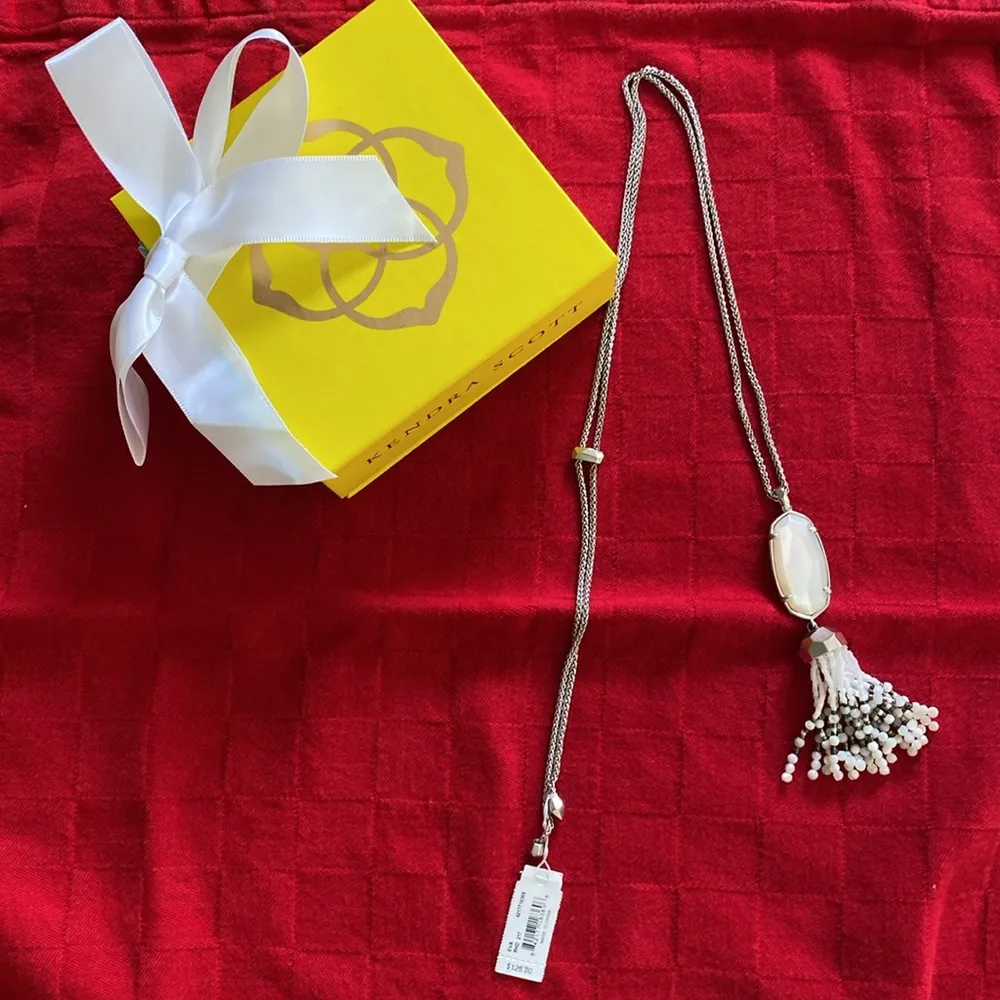 NWT Kendra Scott Eva Tassel Ivory - Image 2