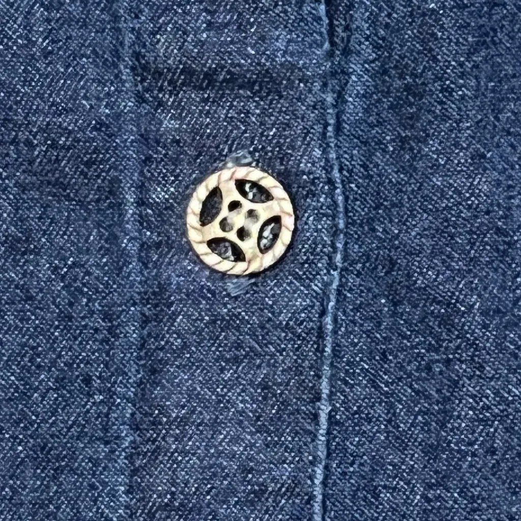 Company One Denim Shirt With Embroidered Cardinals, Holly, & Chickadees Size 1X Blue - Image 7