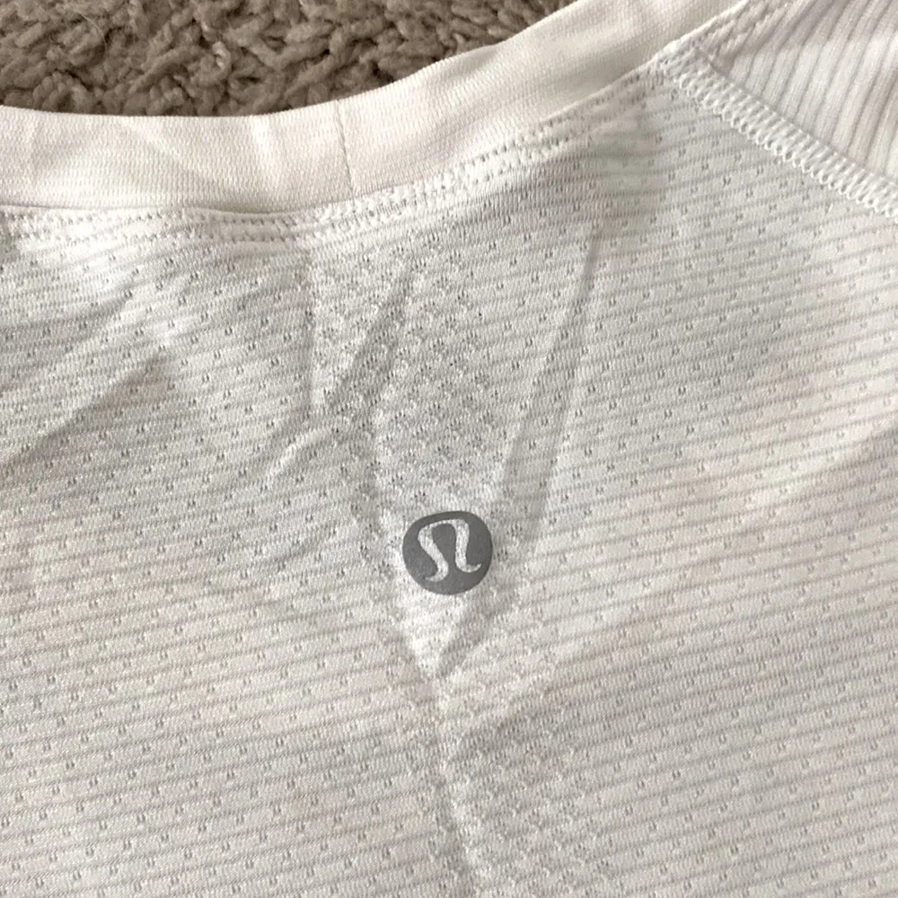 BRAND NEW  SWIFTLY NEVER WORN!! - Image 3