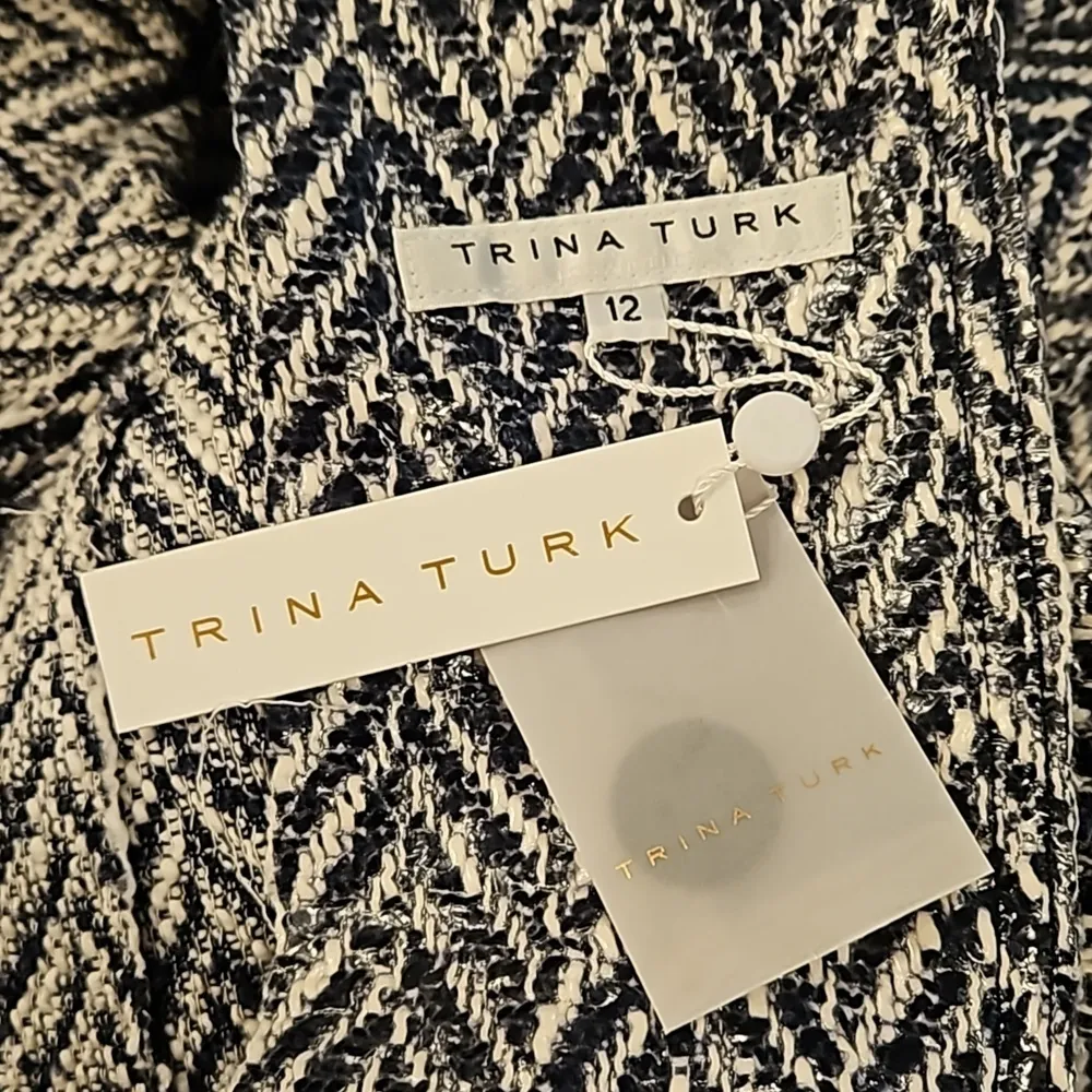 💕TRINA TURK💕 Denali Coat ~ Indigo Chevron Print with Clear Laminate 12 NWT - Image 13