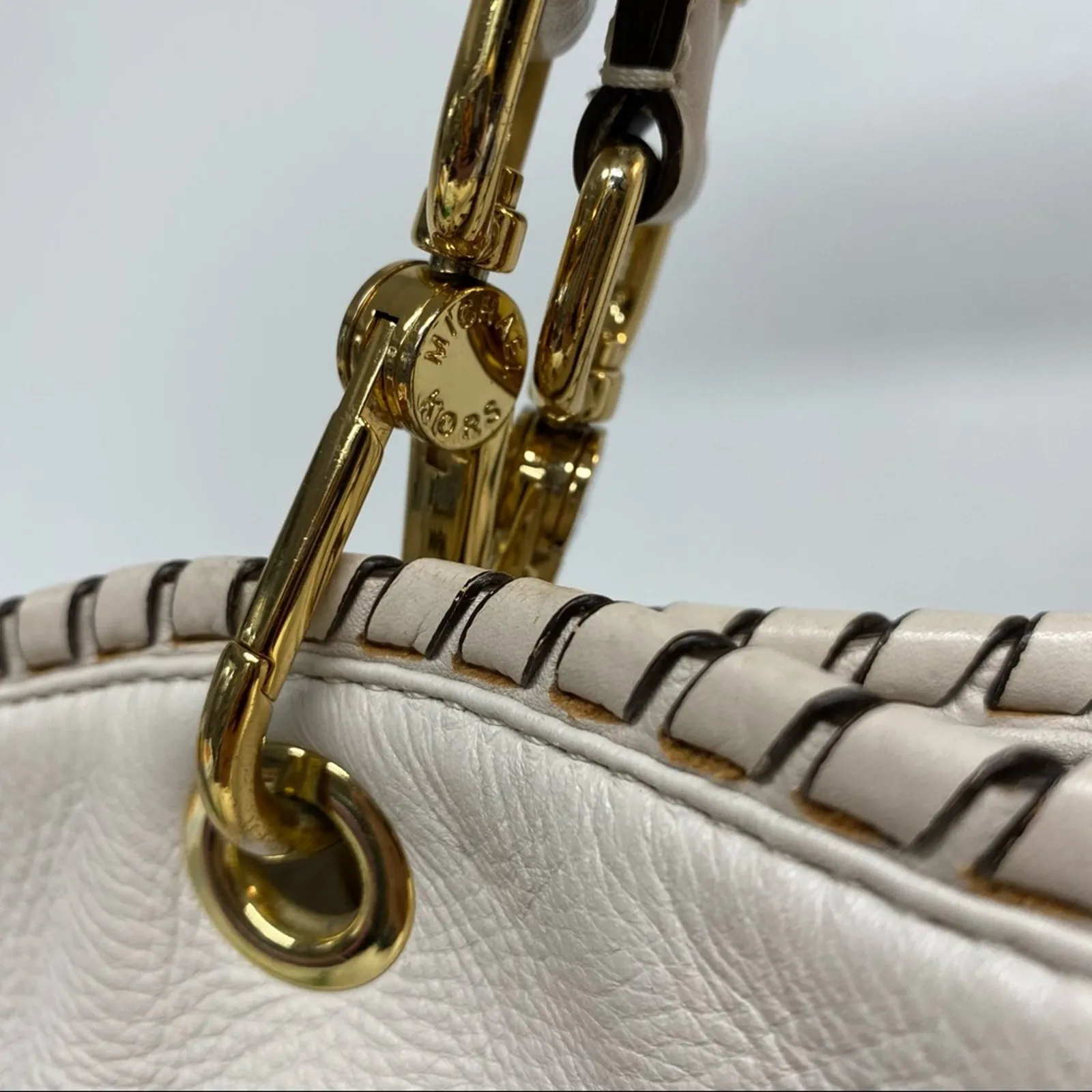 Michael Kors MK Purse Leather Hobo Bag Weave Strap Gold Hardware Cream Large - Image 3