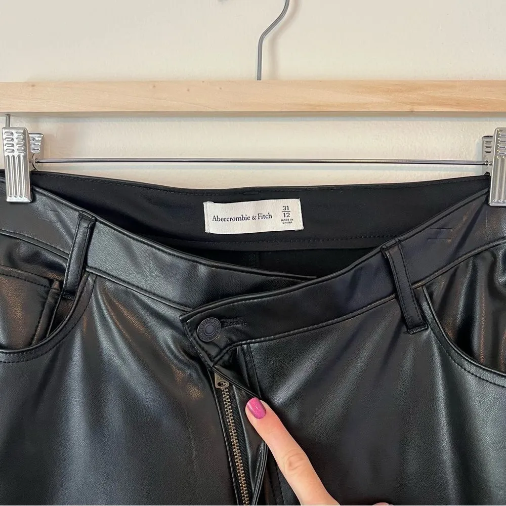 Abercrombie & Fitch 90s Straight Ultra High Rise Vegan Leather Pants Black 31/12 - Image 7