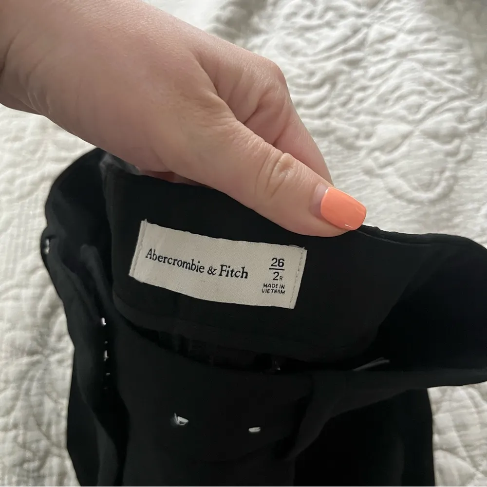 Abercrombie and Fitch Black Sloane Pants size 26 / 2r - Image 2