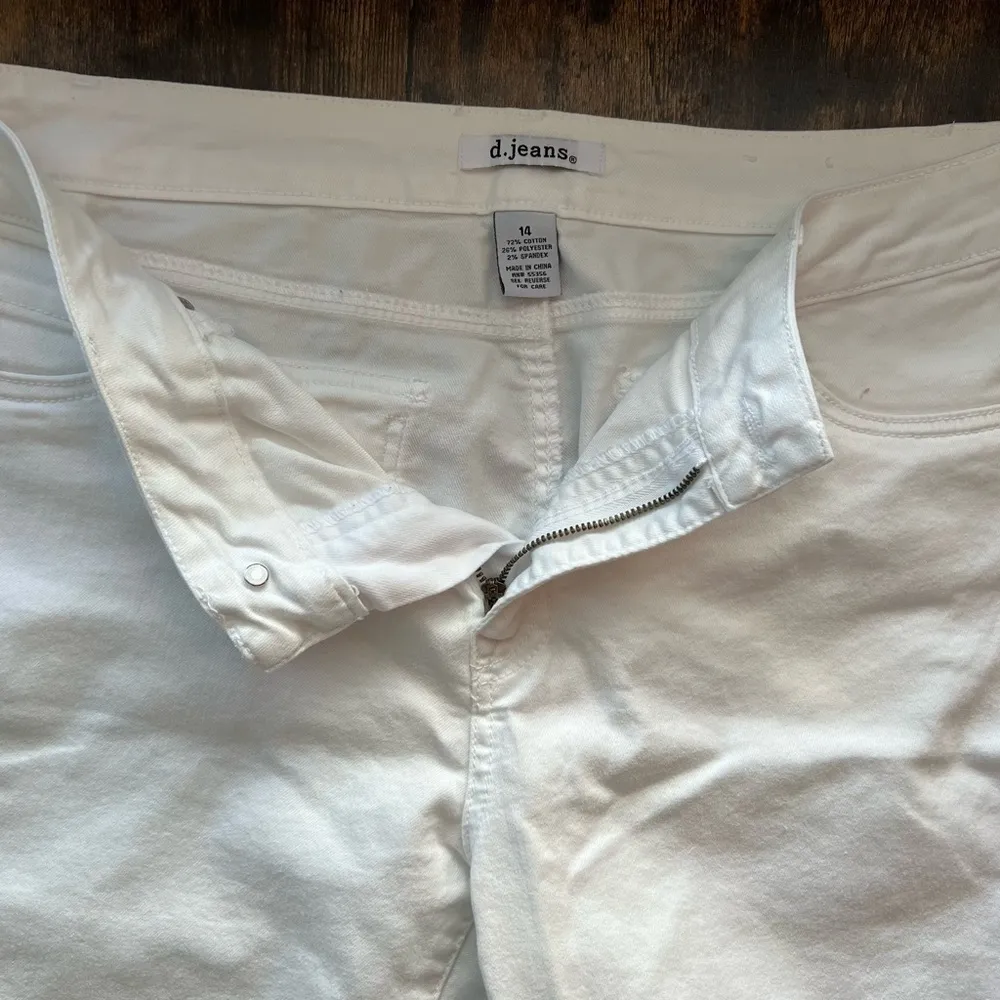 d. jeans womens white cropped jeans - Image 3