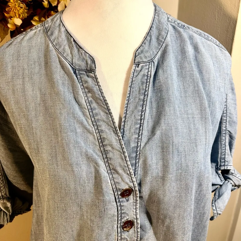 TRINA TURK Calle Ocho  Linen Blend Tie Sleeve 3 Button Front V-Neck Top~L💛 - Image 3