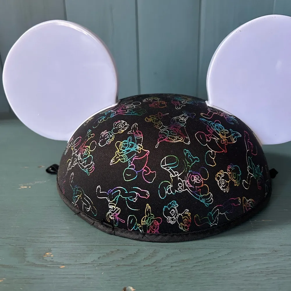 Mickey Mouse Glow Up Ears Hat - Image 3