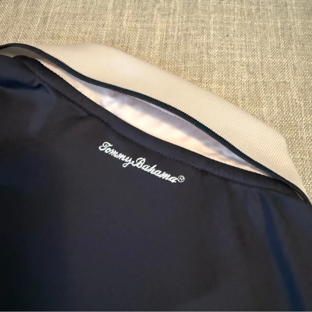 Tommy Bahama Navy Polo Shirt with Light Blue Collar - Image 8