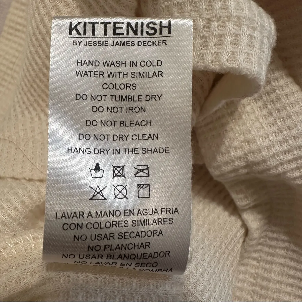 Kittenish Ivory Waffle Knit Button Down Shirt Small - Image 5