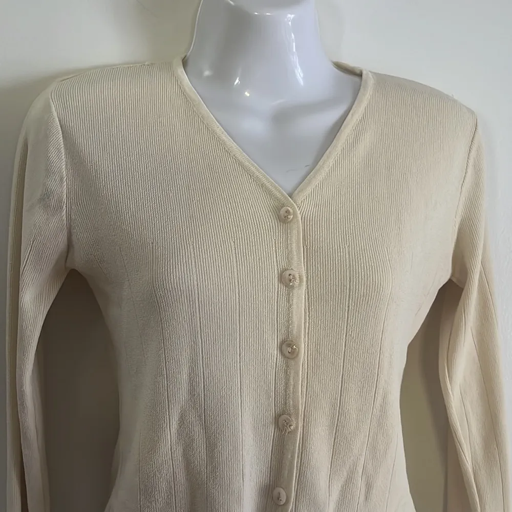 Finity Petite sweater Size undefined - Image 2