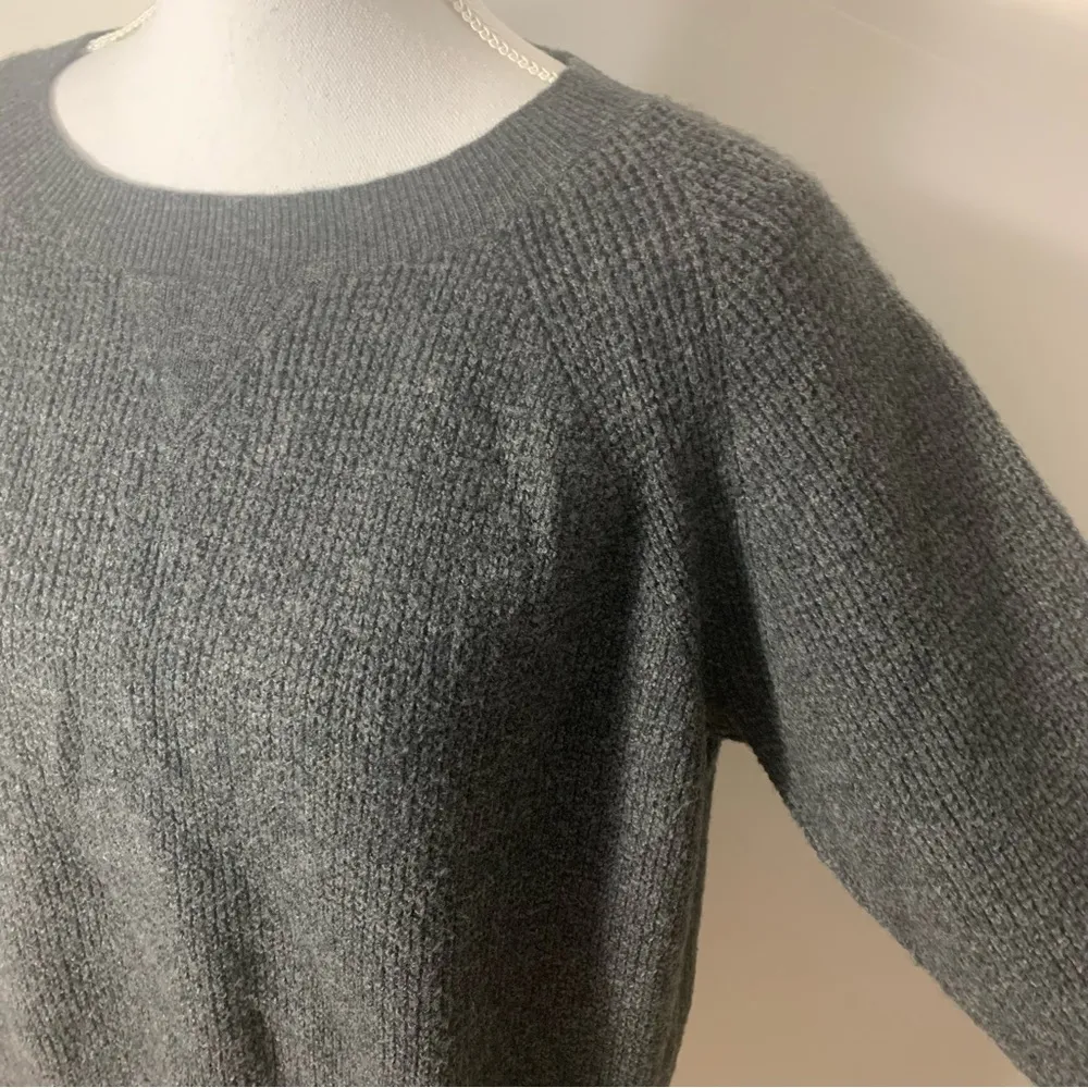 J Crew Charcoal Gray Crew Neck Wool Alpaca Raglan Sleeve Sweater Size M - Image 5