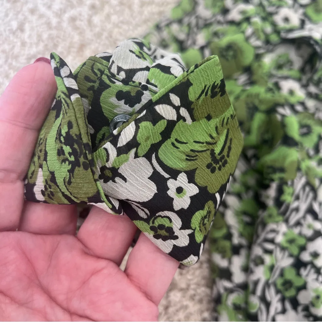 Worthington Tie Waist Blouse Top Size 14 Ruffled Neckline Green Black O7 - Image 6