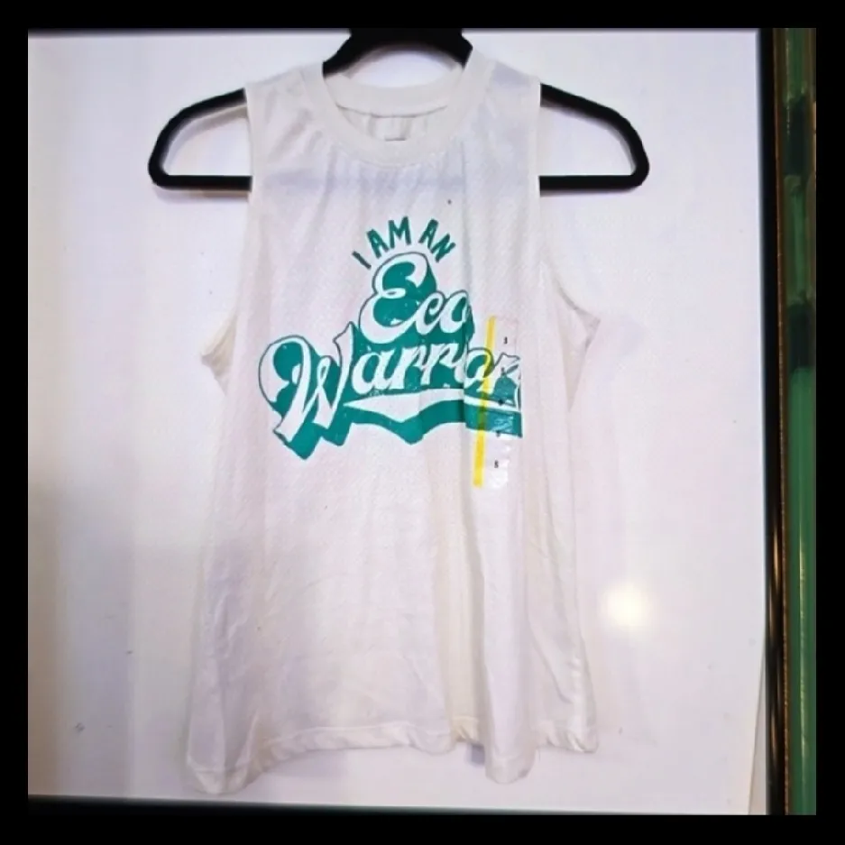 Wild Fable Light Blue Denim Shorts Sz 6  & Eco Warrior White Tee Sz M - Image 3