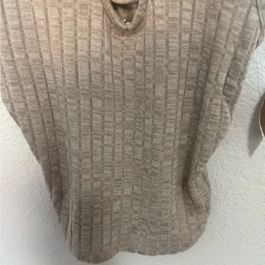 American Eagle Outfitters Beige-Gray Ribbed Knit Criss-cross Cami Tank Top Small - Image 4